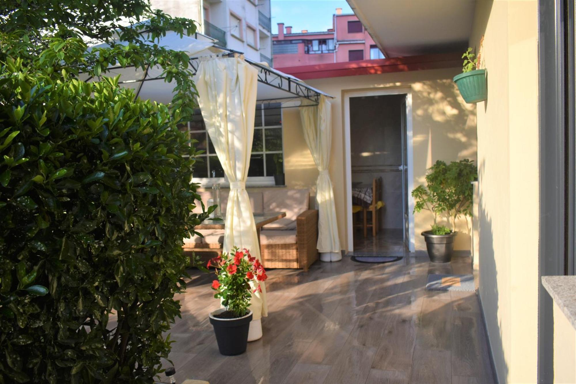 格罗韦Jardin, Terraza Y Barbacoa公寓 外观 照片
