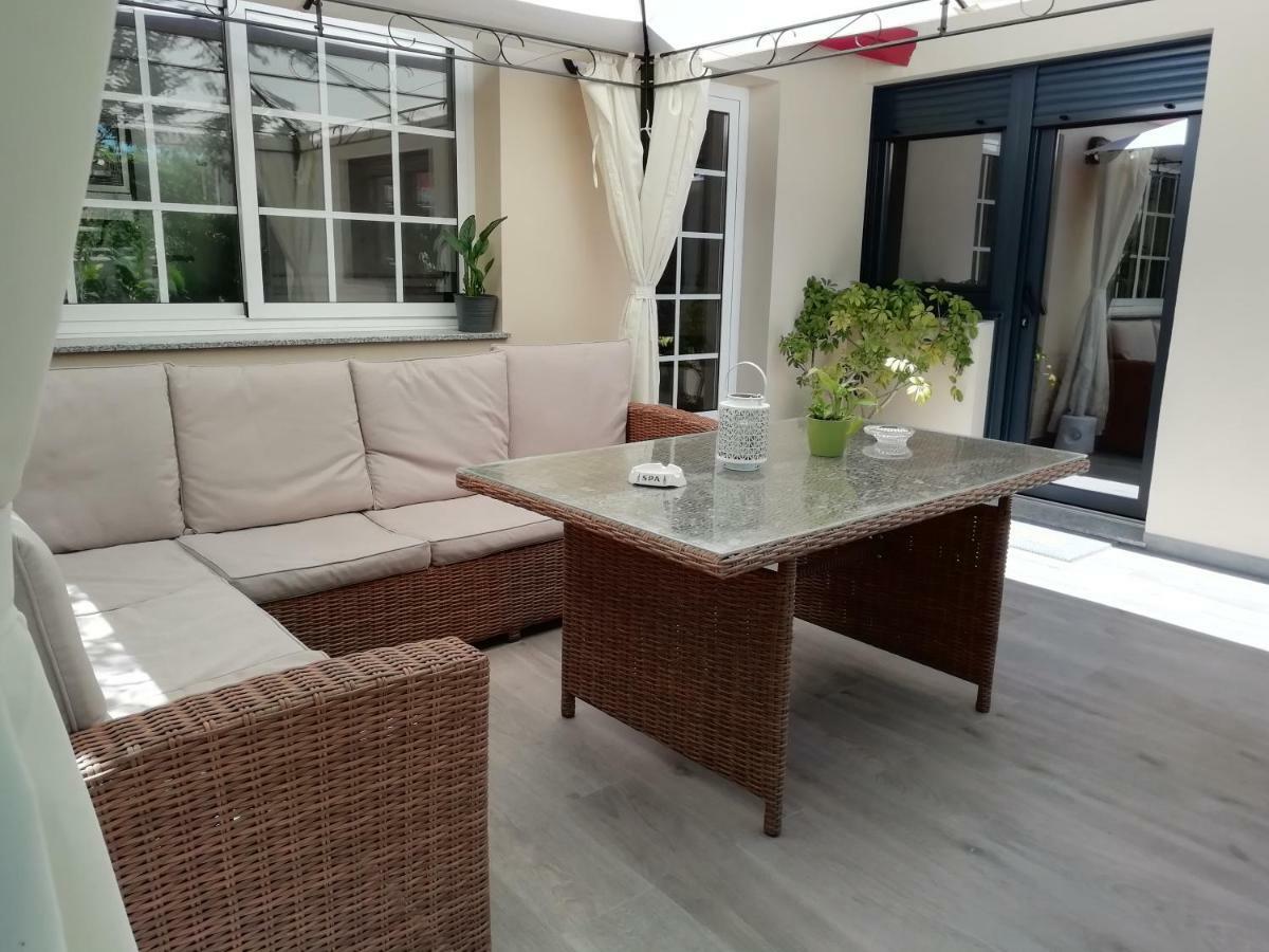 格罗韦Jardin, Terraza Y Barbacoa公寓 外观 照片